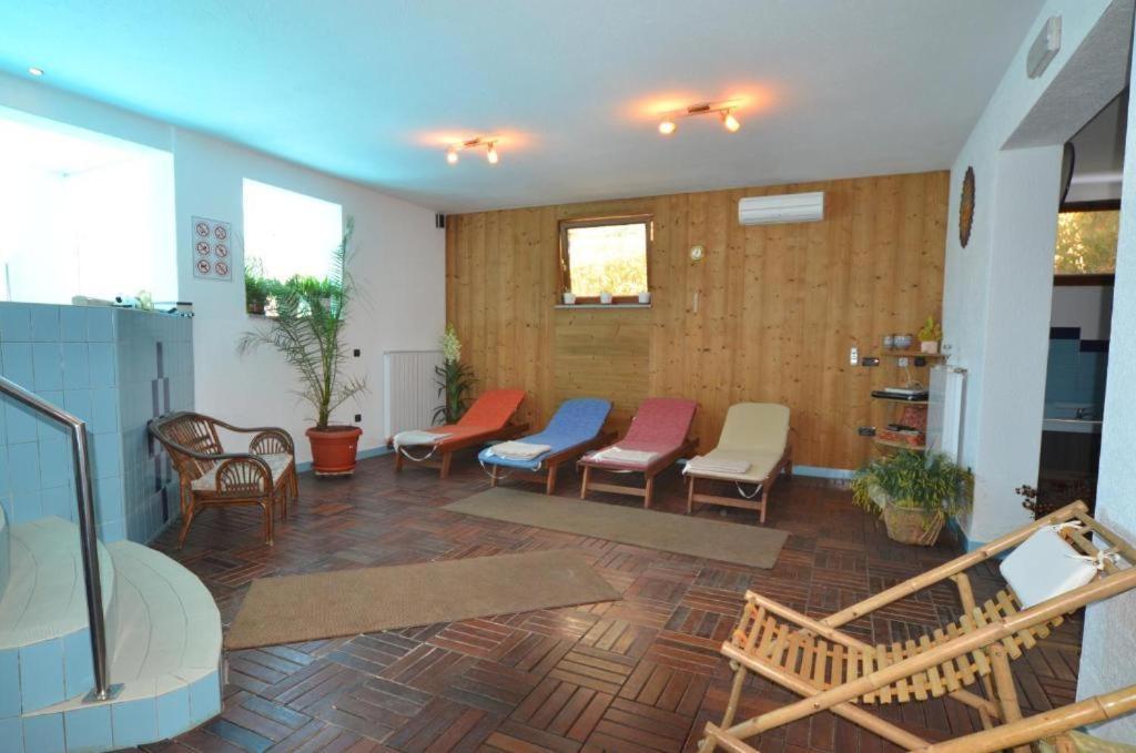 Apartments Ana Wellness L 로비니 외부 사진